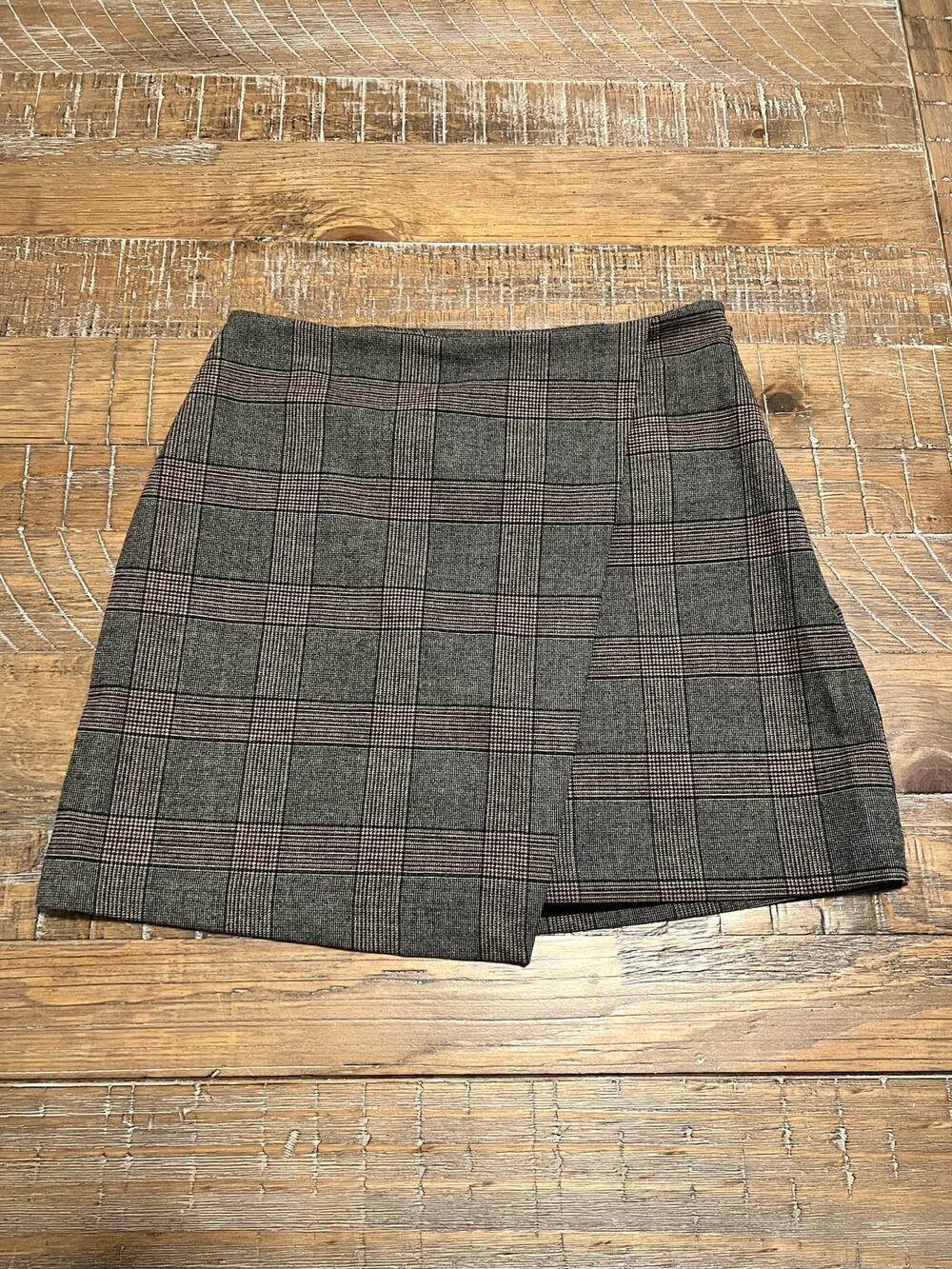 Old Navy High-Waisted Wrap-Front Mini Skirt XS Brown Clueless 90s Dark Academia